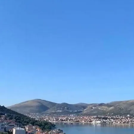 Mastrinka Bright With Free Parking And Modern Amenities * Trogir