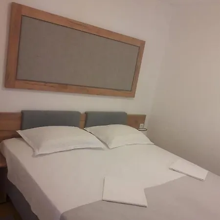 Apartment Mastrinka Bright With Free Parking And Modern Amenities *