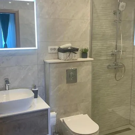 Mastrinka Bright With Free Parking And Modern Amenities Apartment Trogir